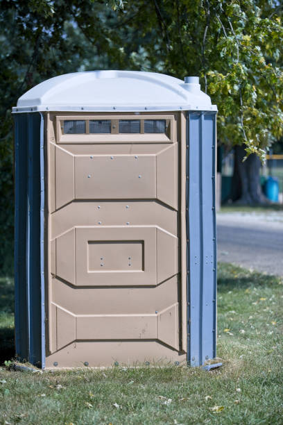 Porta potty delivery and setup in Goodman, MS